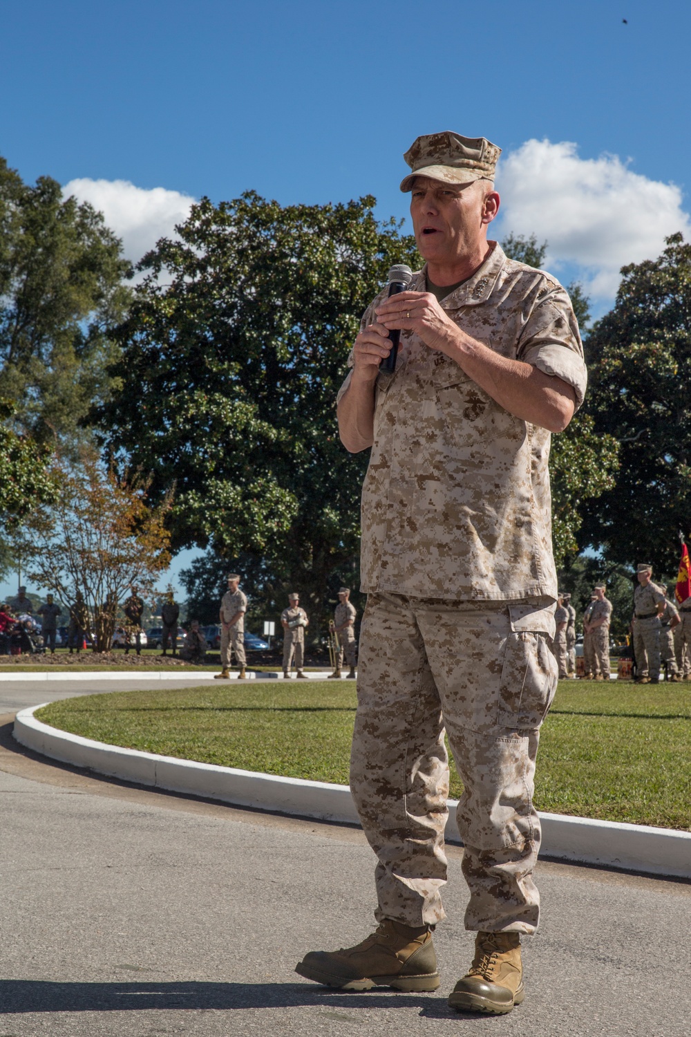 II MEF welcomes new commanding general