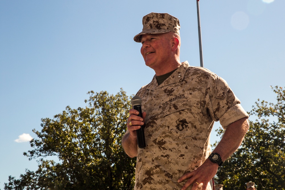 II MEF welcomes new commanding general