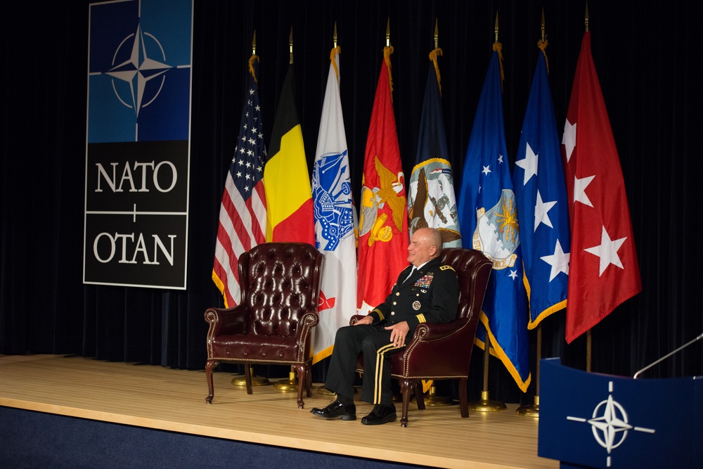 Lt. Gen. Hogg, USNMR, retirement ceremony