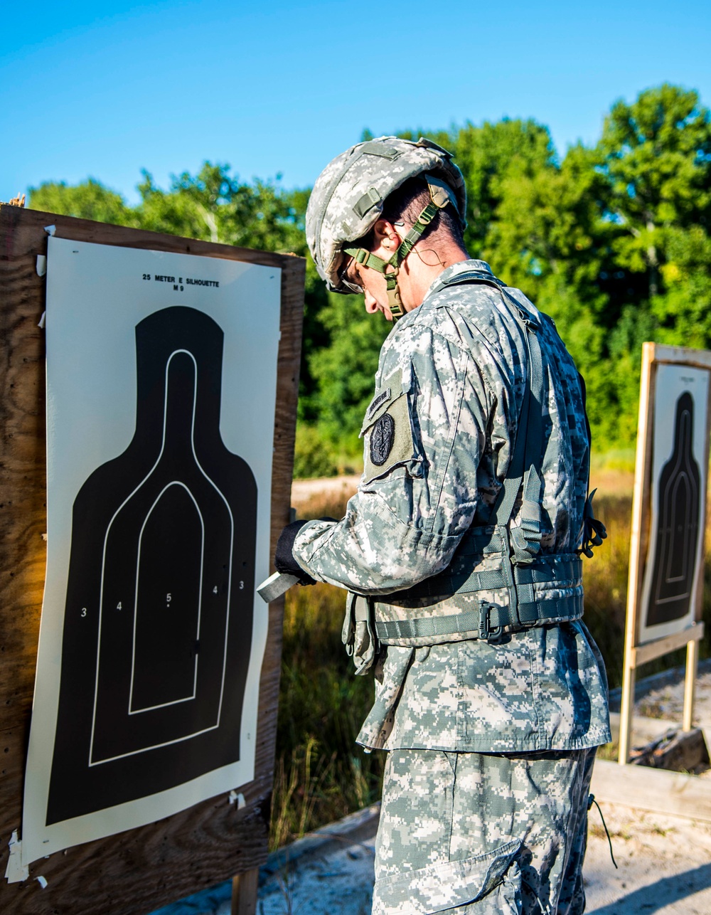 Army Public Health Center conducts August 2015 qualifying range