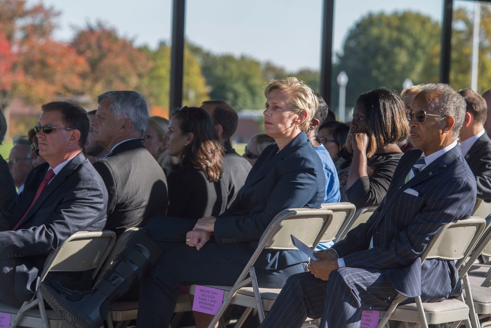 Secretary of defense hosts farewell ceremony for Army Secretary John McHugh