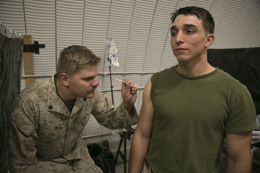 8th Regimental Aid Station provide treatment down range during ITX 1-16