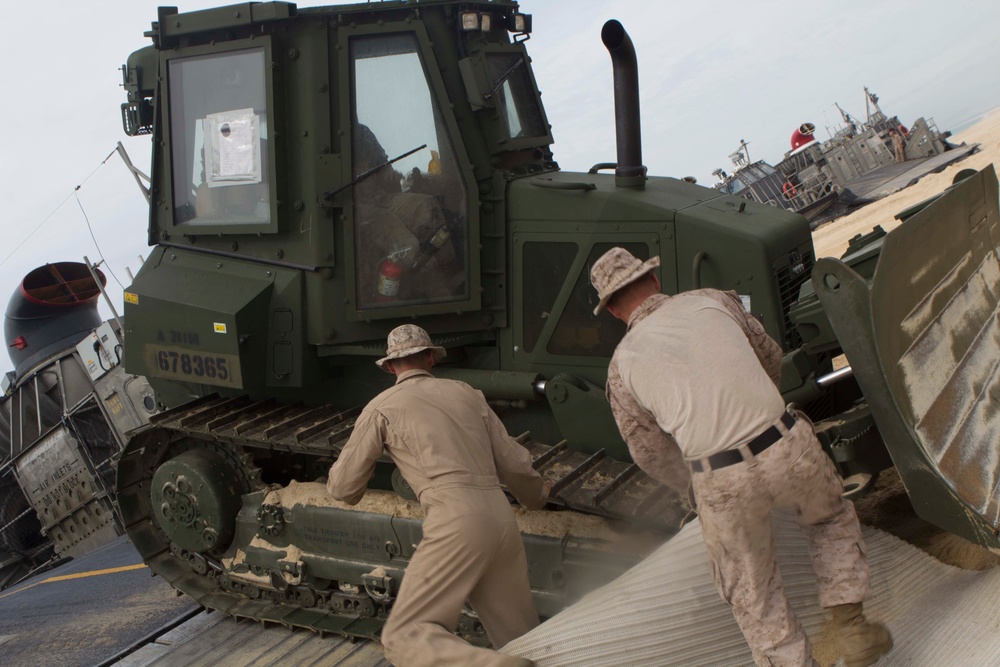 26th MEU Beach Operations