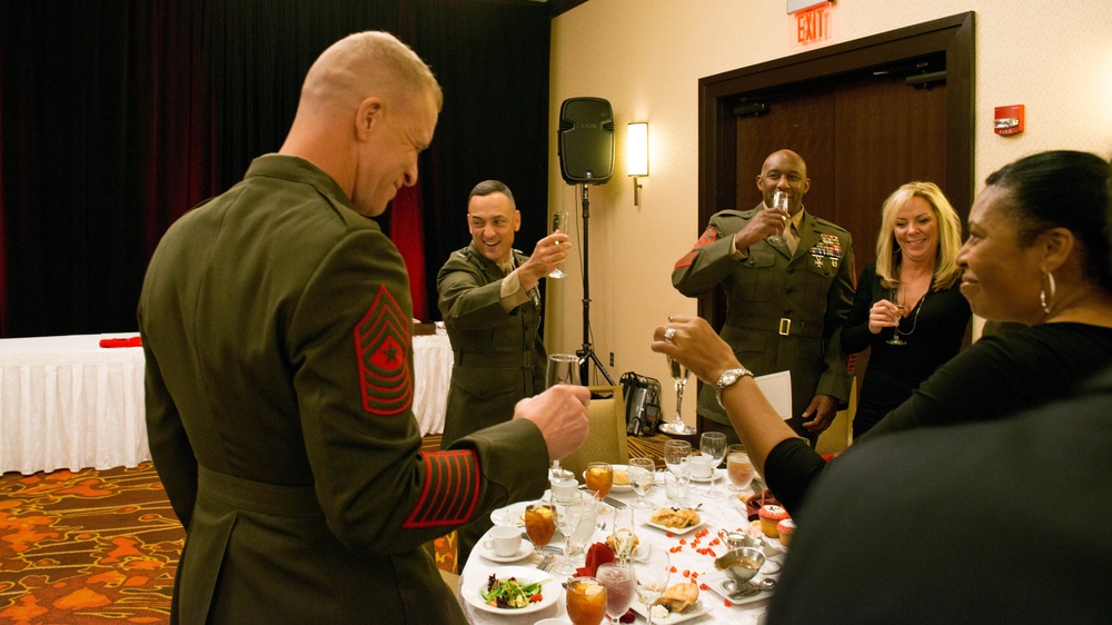 Marine Corps Marathon adds two long-time volunteers to hall of fame