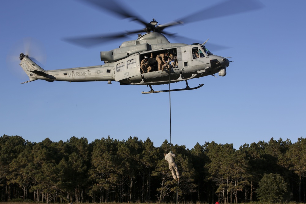 Making the descent: Marines hone fast-roping skills