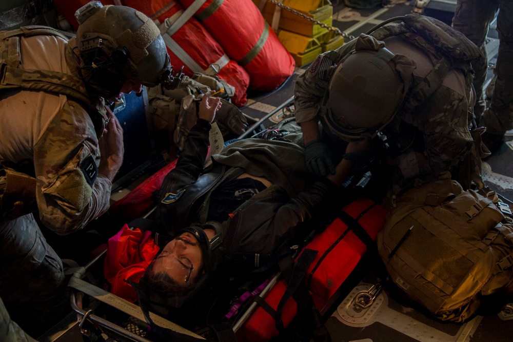 347th RG rescues and refuels during Trident Juncture 2015