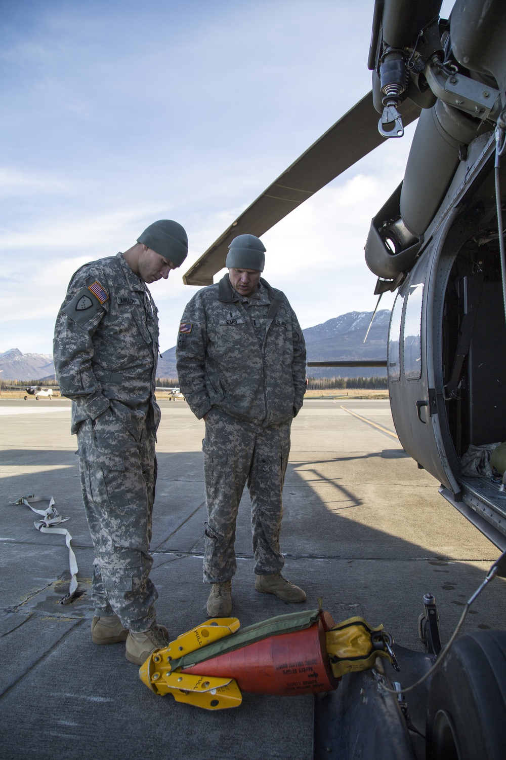 Alaska Army National Guard conducts rescue training