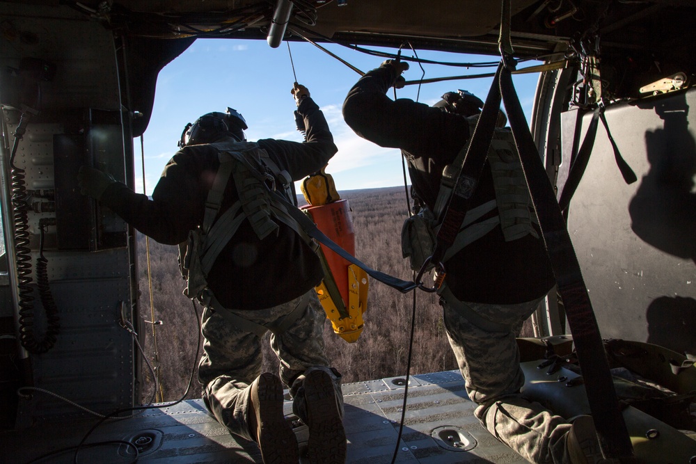Alaska Army National Guard conducts rescue training