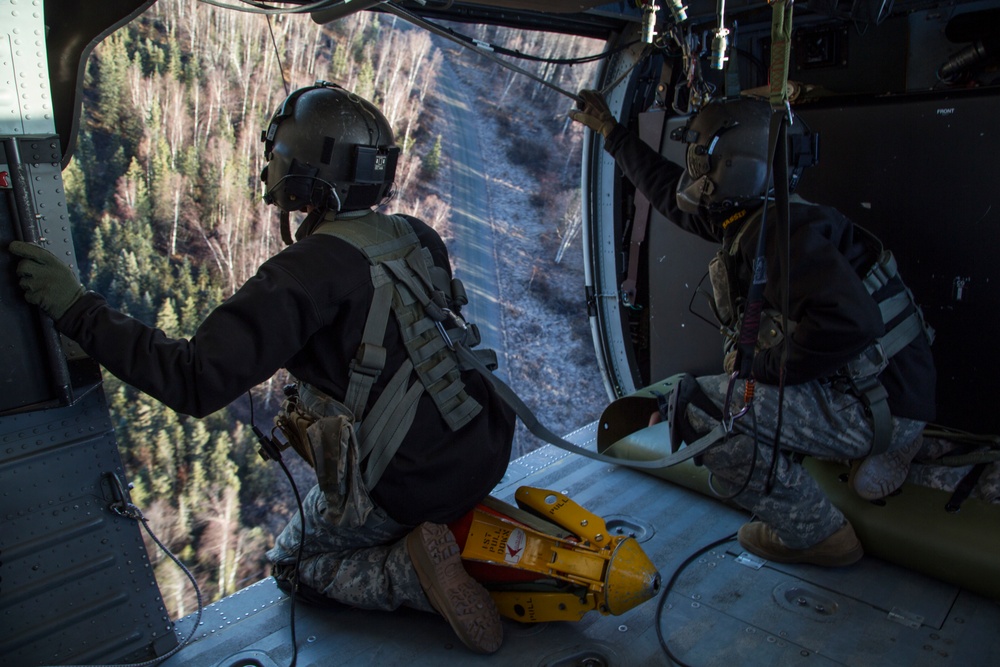 Alaska Army National Guard conducts rescue training