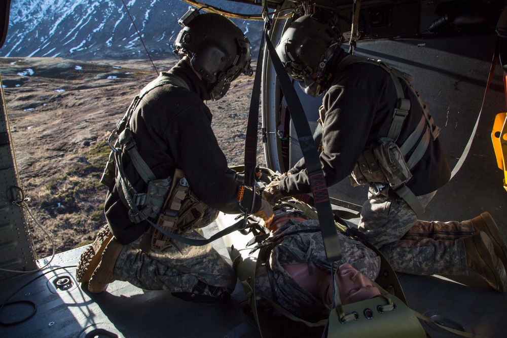 Alaska Army National Guard conducts rescue training