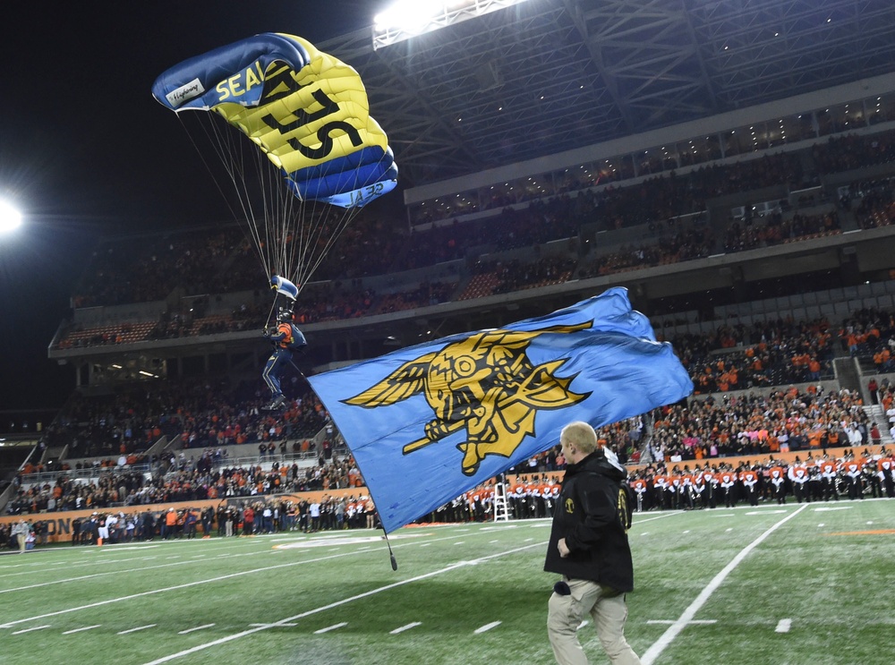 Leap Frogs perform at college football game