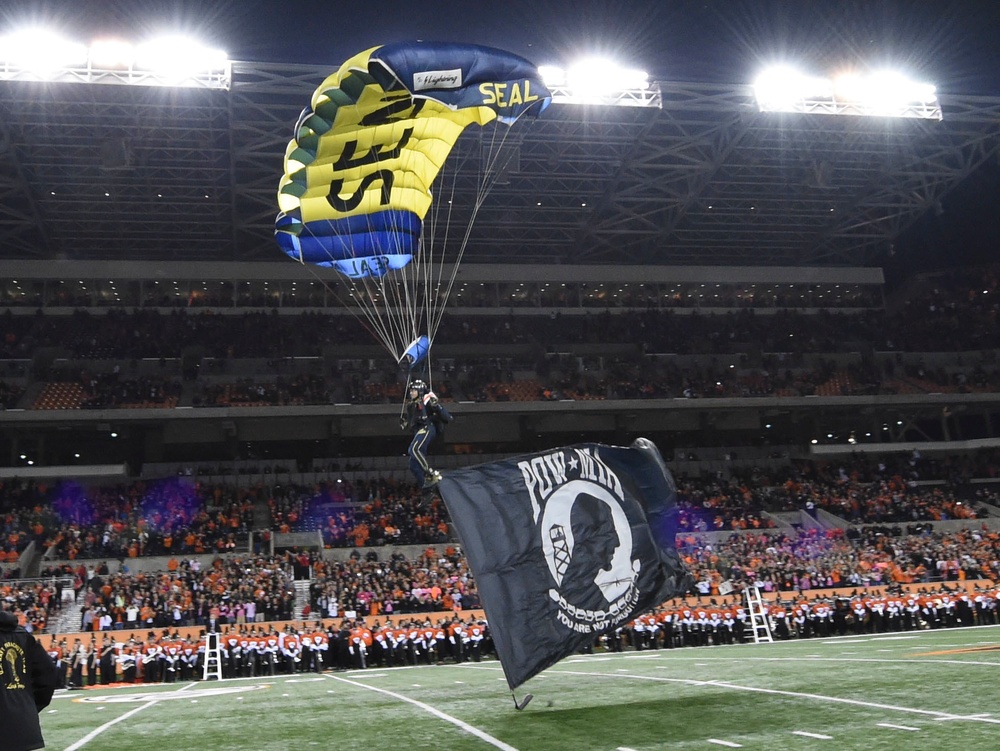 Leap Frogs prep before college football game