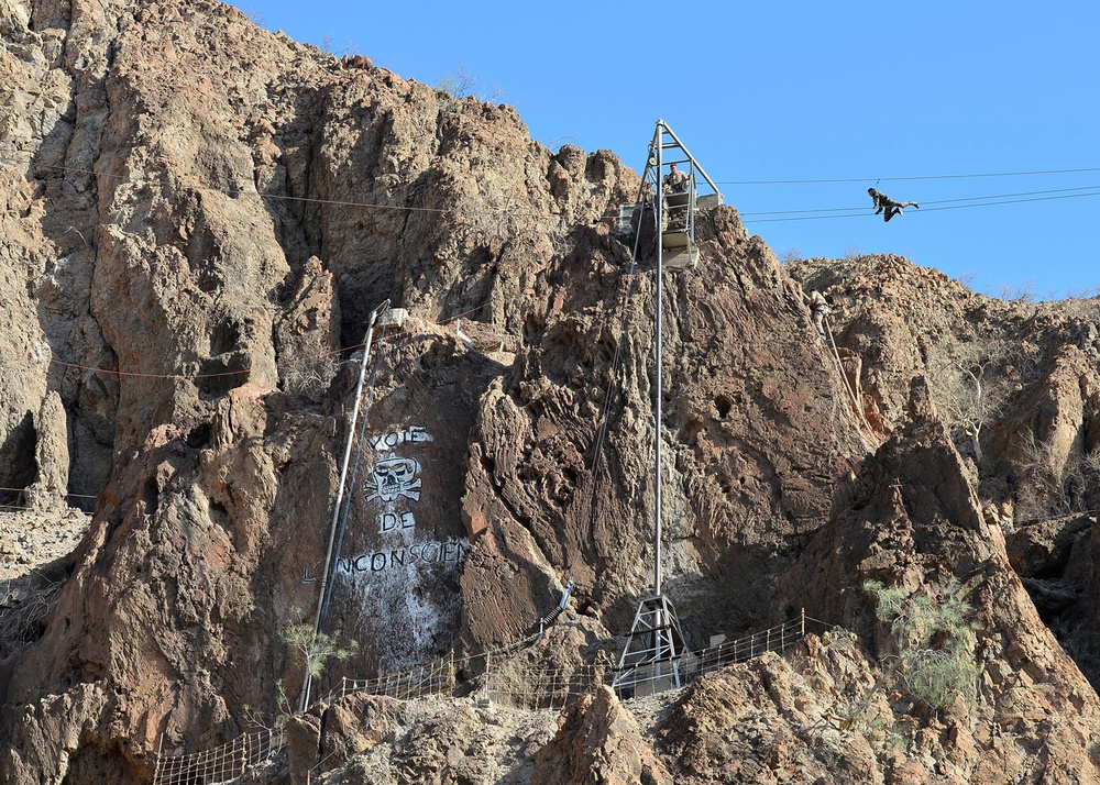 French soldiers teach U.S. military desert survival tactics