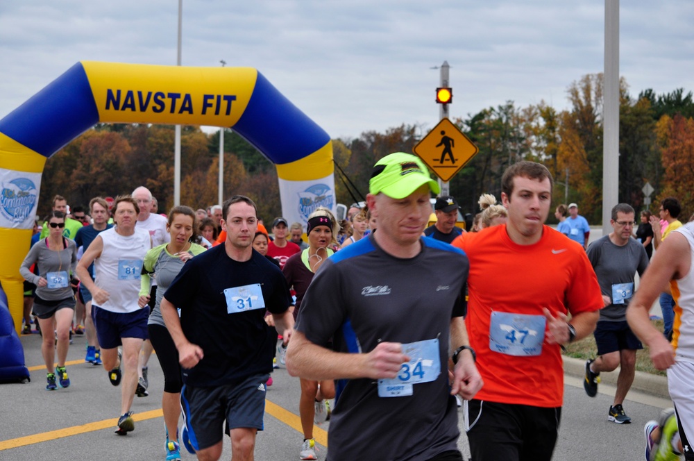 Commodore Run returns to NSA Crane