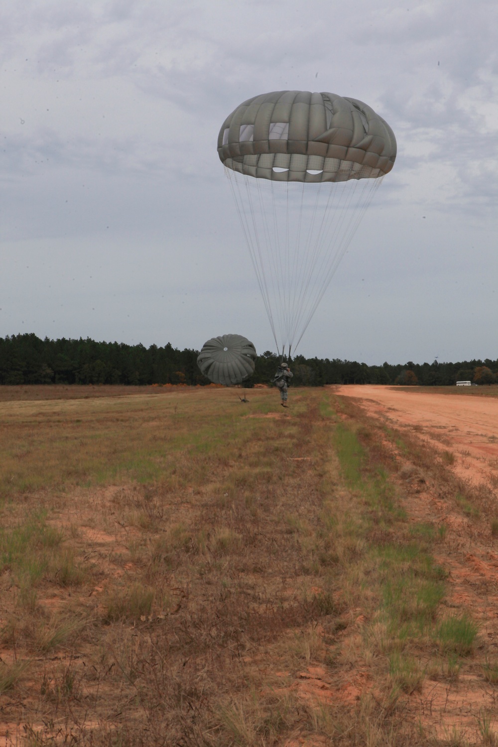 USACAPOC conducts C-27 familiarization jump in preparation for Operation Toy Drop