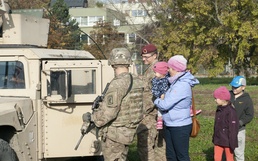 Sky Soldiers, Hungarian Defense Forces demonstrate alliance through community event