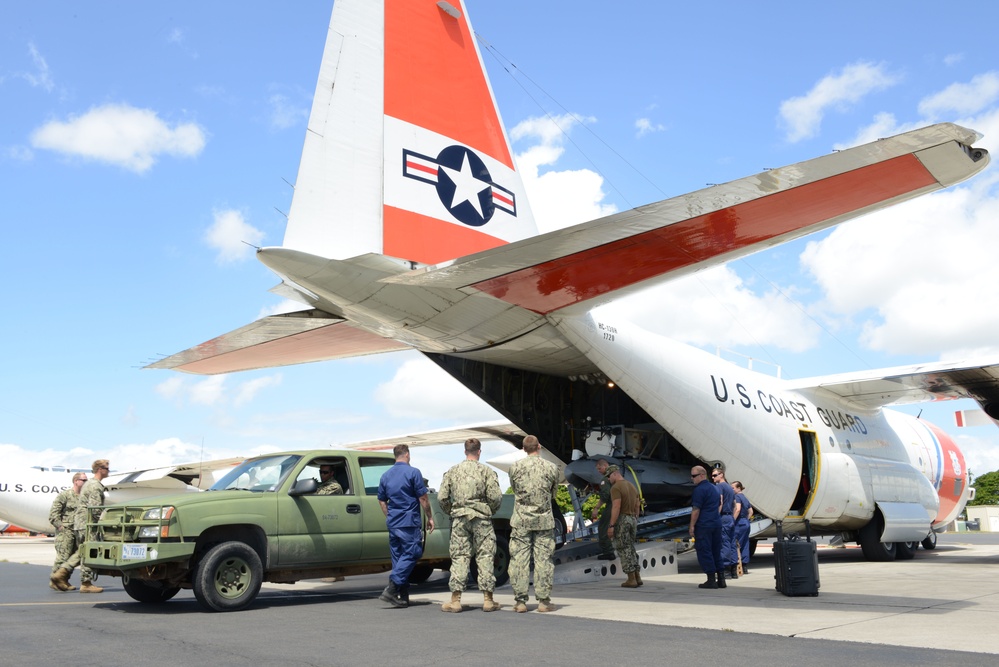 Coast Guard assists Navy Honolulu divers with logistics for training evolutions