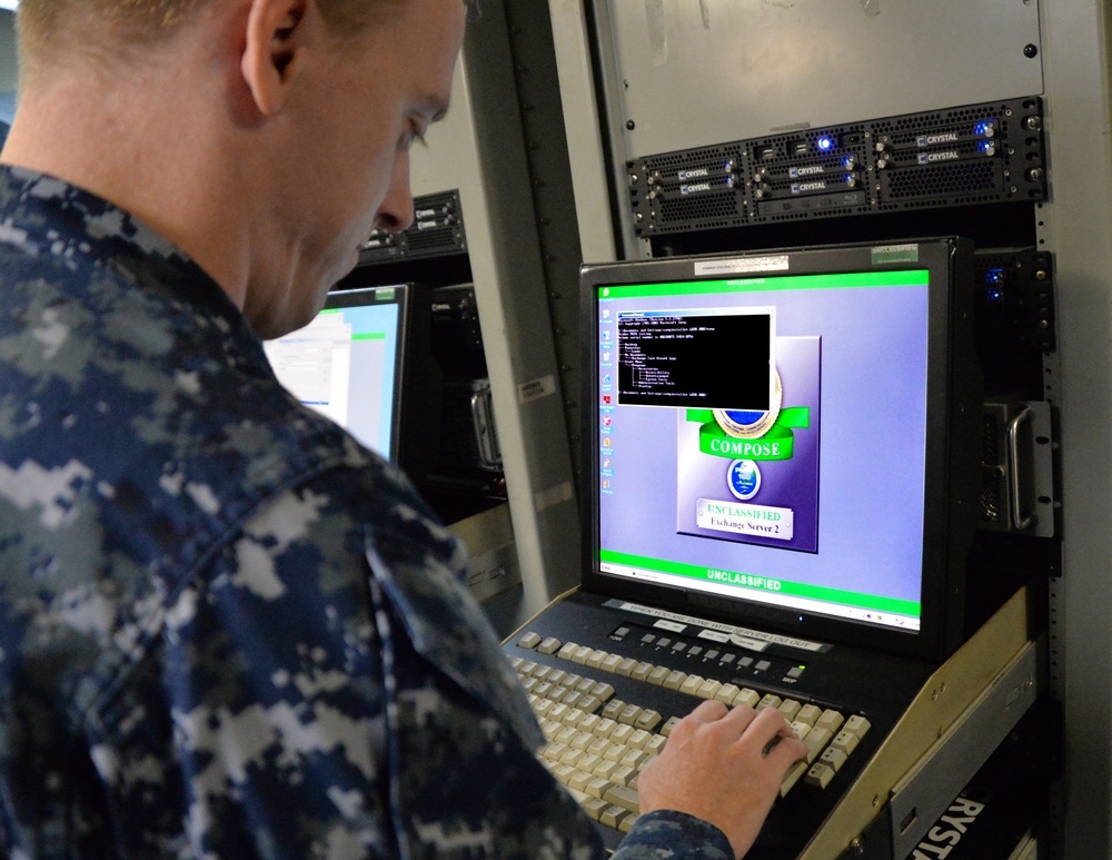 SPAWAR conducts IT testing aboard USS Makin Island