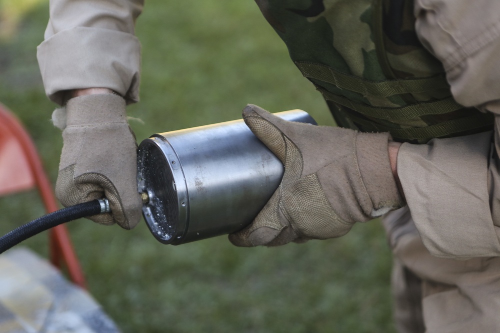 EOD Company tackles the Griffin Missile system