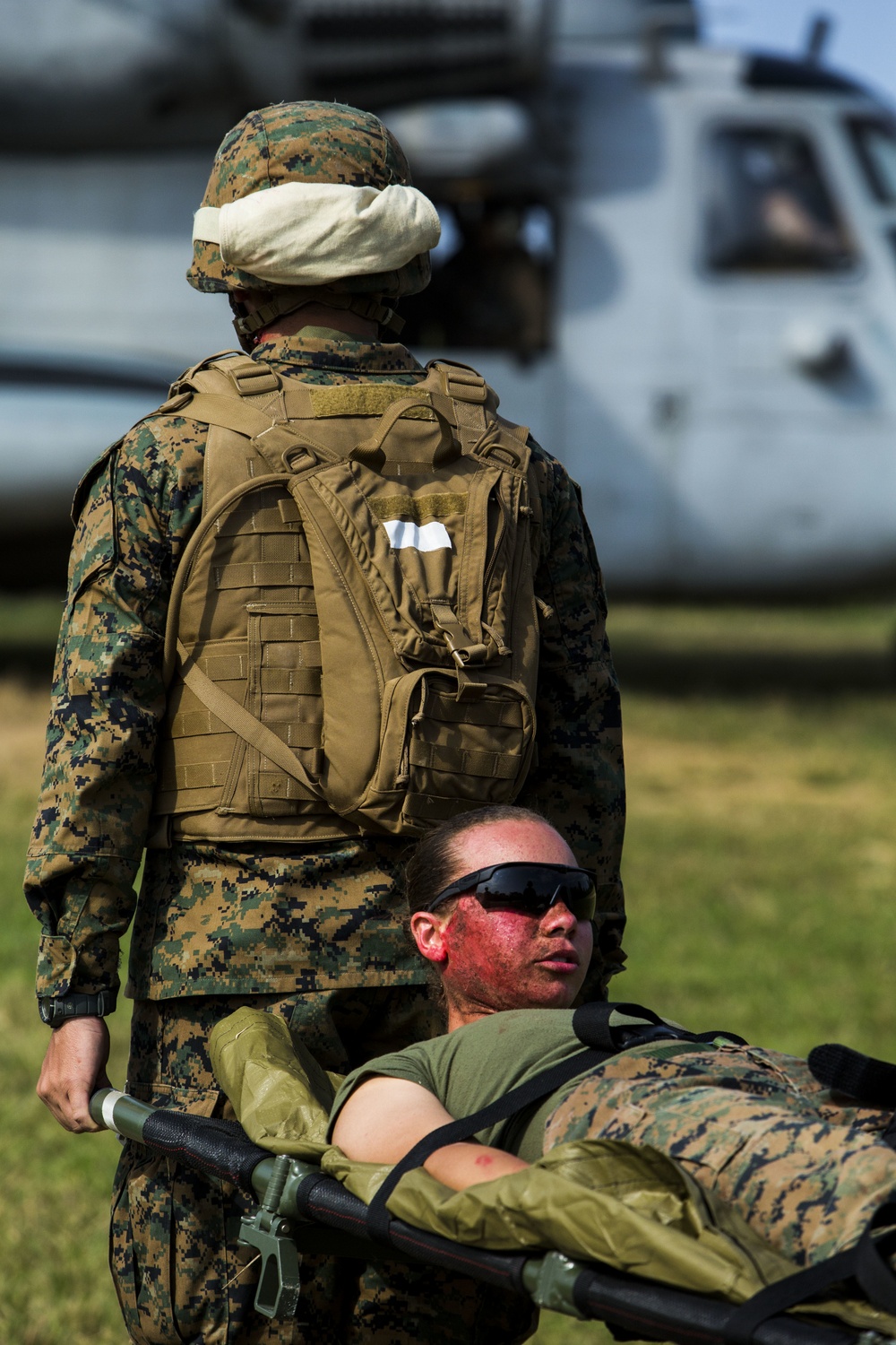 Corpsman sharpen combat life-saving skills during Blue Chromite