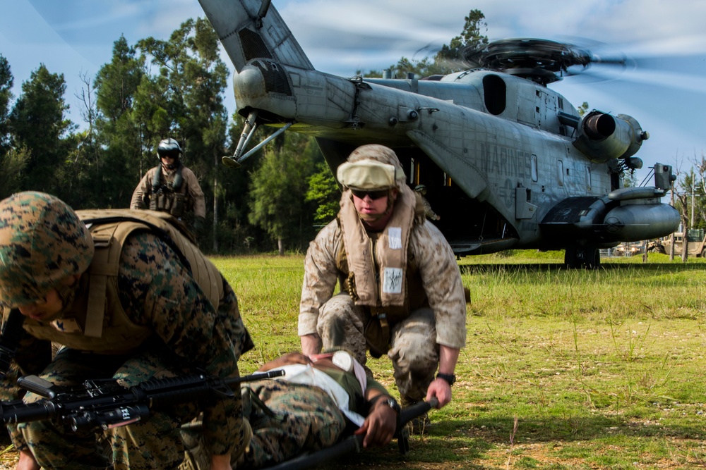 Corpsman sharpen combat life-saving skills during Blue Chromite