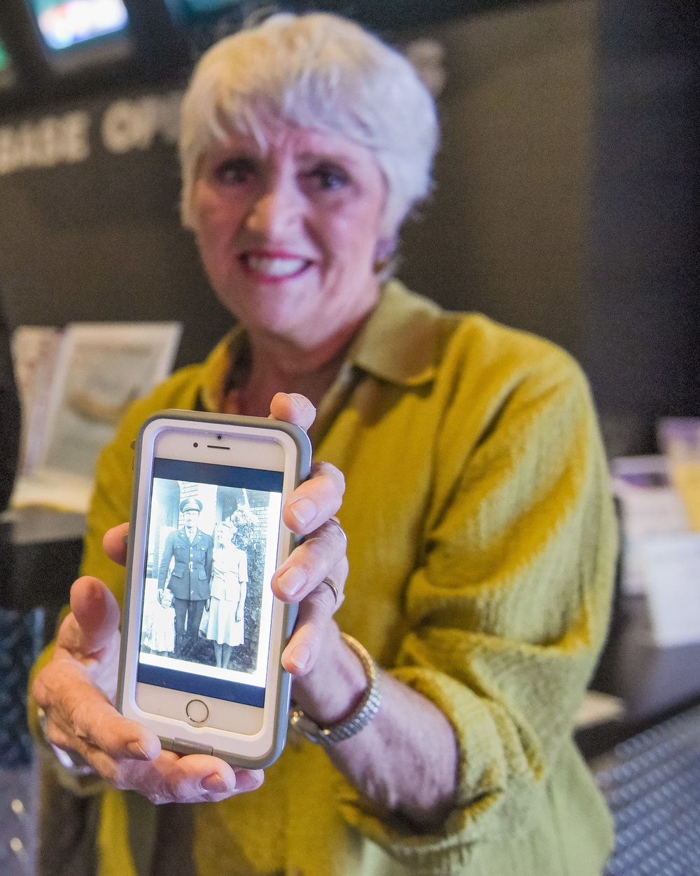 WWII bracelet reunited with owner: daugther of WWII veteran