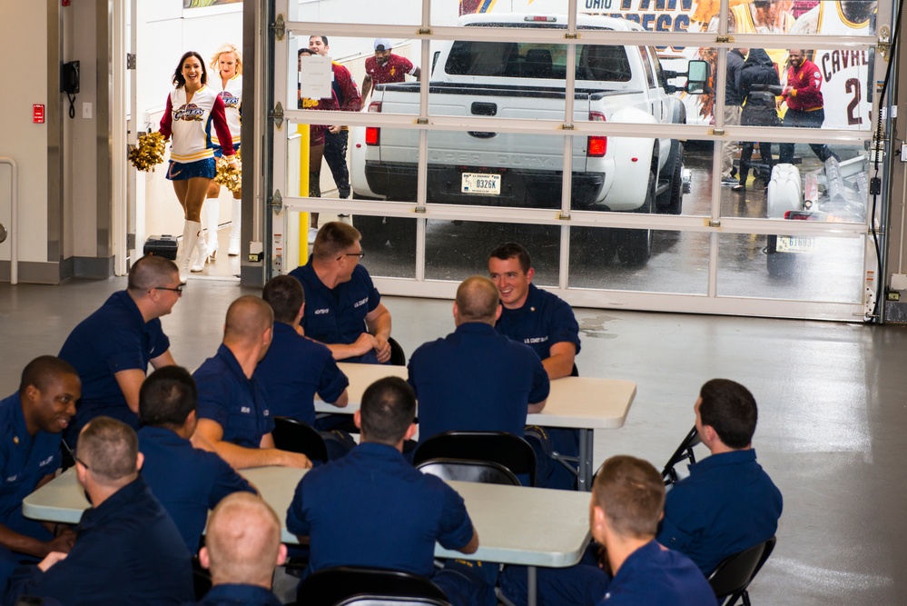 Cleveland Cavaliers throw surprise pizza party for Cleveland area Coast Guardsmen