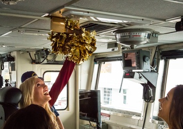 Cleveland Cavaliers throw surprise pizza party for Cleveland area Coast Guardsmen