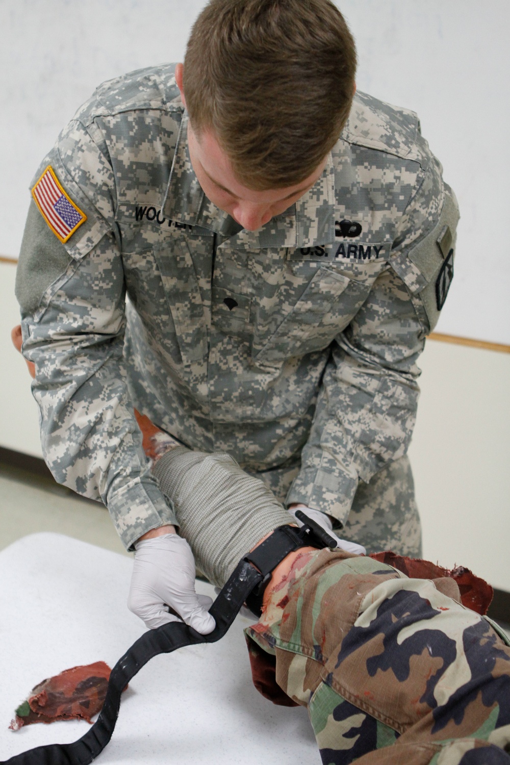 982nd Combat Camera Company (A) Soldiers conduct CLS training