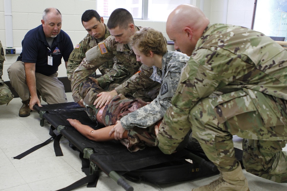 982nd Combat Camera Company (A) Soldiers conduct CLS training