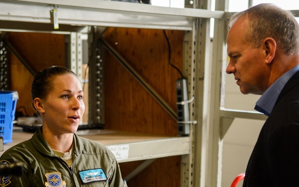 Aeromedical Airmen host Wyoming governor