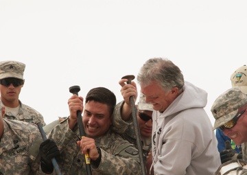 New Mexico National Guard airlifts dinosaur fossils