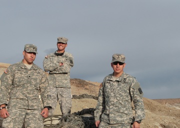 New Mexico National Guard airlifts dinosaur fossils