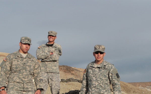 New Mexico National Guard airlifts dinosaur fossils