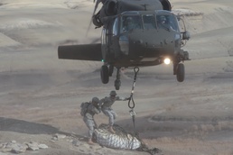 New Mexico National Guard airlifts dinosaur fossils