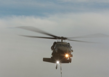 New Mexico National Guard airlifts dinosaur fossils