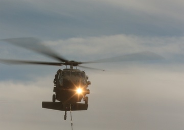 New Mexico National Guard airlifts dinosaur fossils
