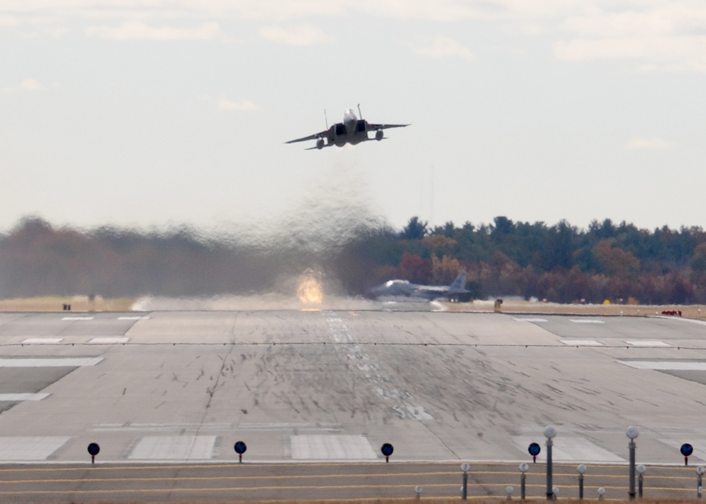 F15s deploy to Air Force Weapons Instructor School