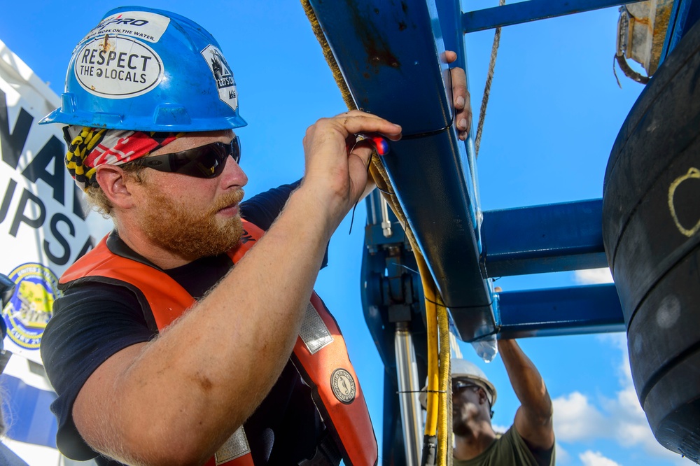 Search for El Faro