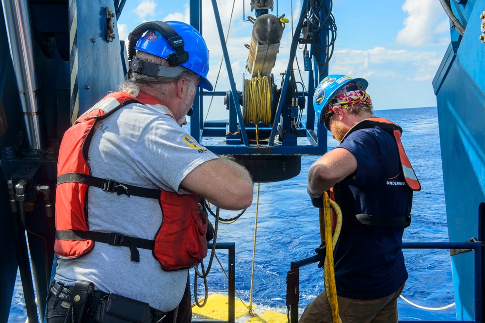 Search for El Faro