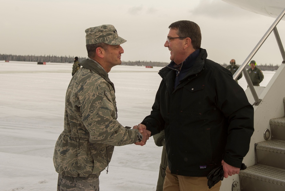 Secretary of defense visits Fort Wainwright