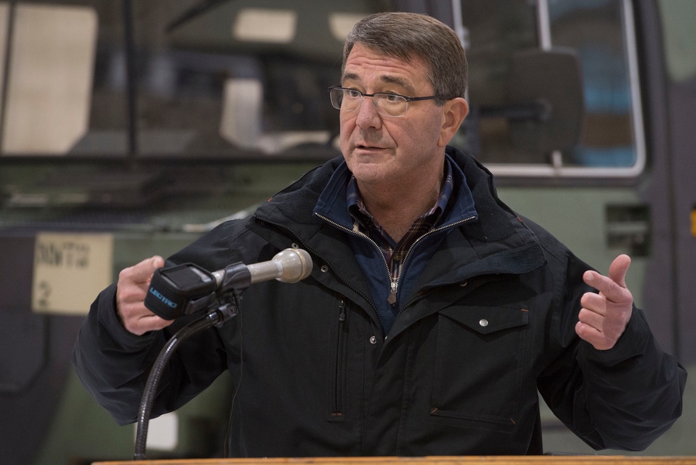 Secretary of defense visits Fort Wainwright