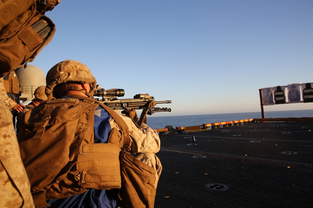 1st LAR Marines fire lead, sharpen steel