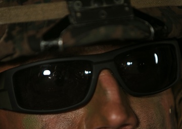 Marines with 1/2 take it to the Jungle during regimental air assault