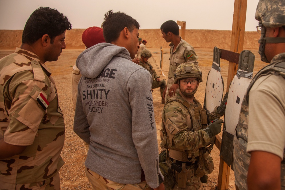 Royal Danish Army soldiers provide advanced training to Iraq Army