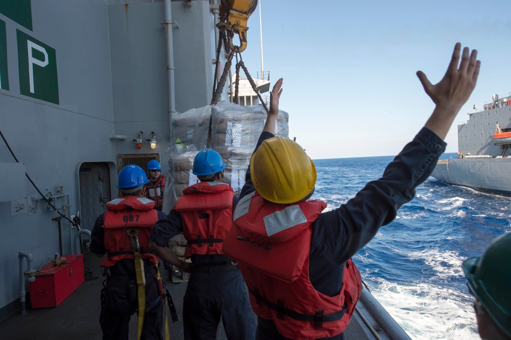 DVIDS - Images - USS Oak Hill (LSD 51) operations [Image 14 of 15]