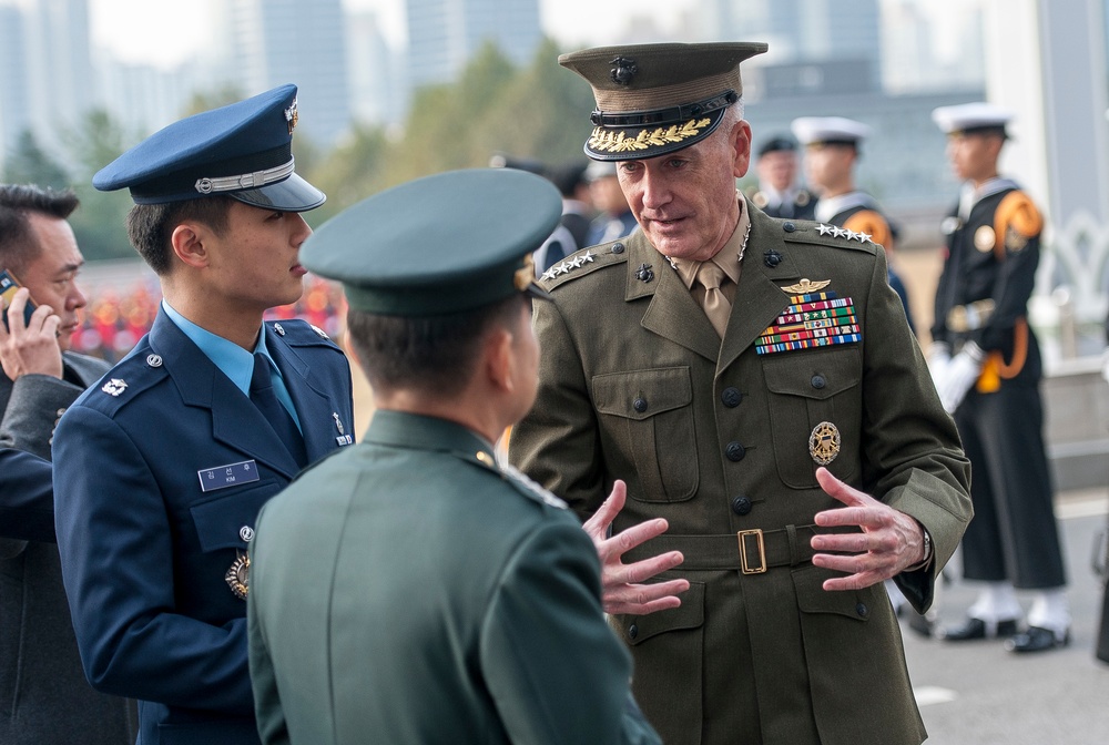Gen. Dunford meets with Korean leaders