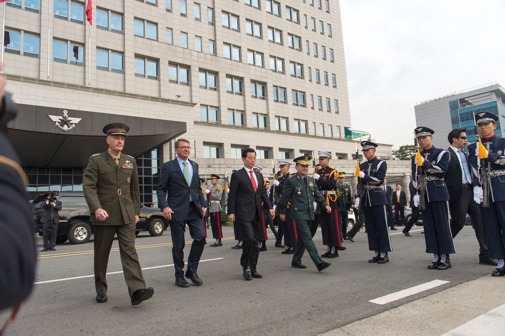 Gen. Dunford meets with Korean leaders
