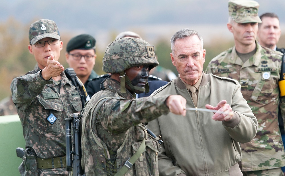 Gen. Dunford travels to the DMZ