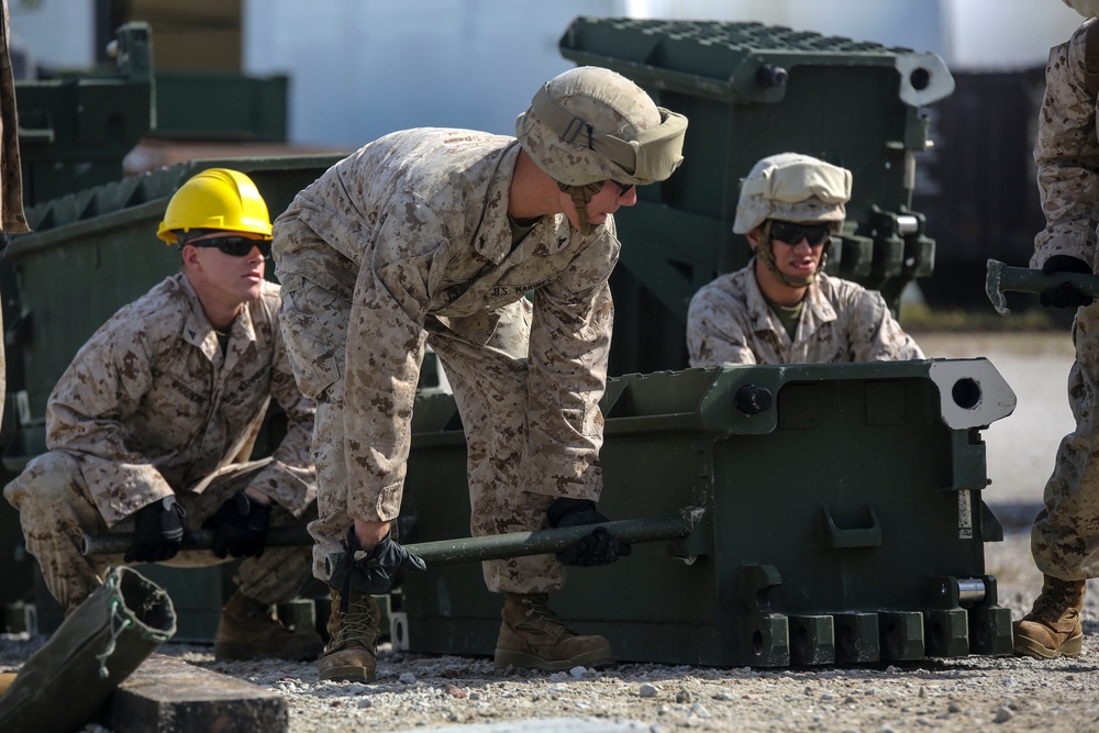 Building bridges: 8th and 9th ESB begin course